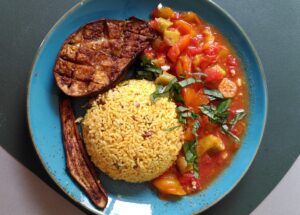 Rezept für orientalisch zubereitete Auberginen mit einem leckeren Nussreis